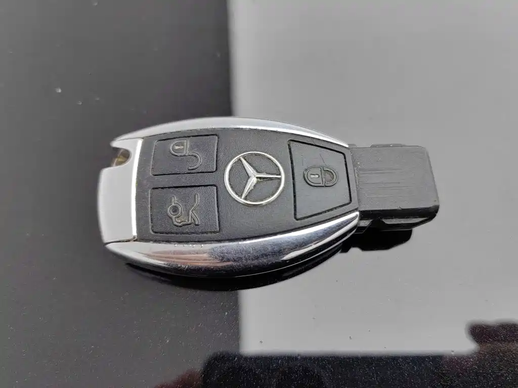Mercedes-Benz E-Class — миниатюра 19