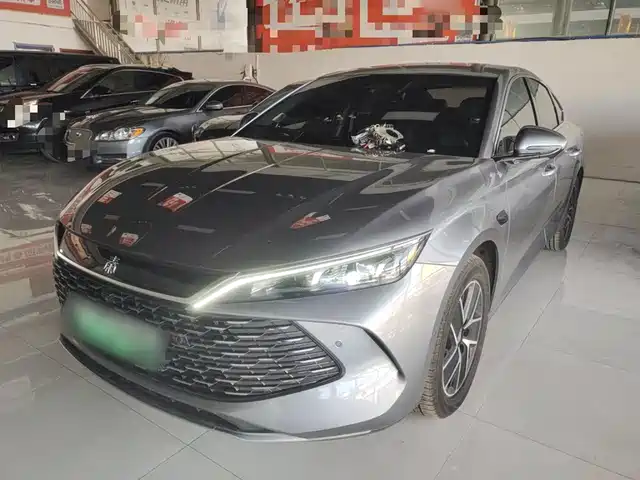 2025 BYD Qin