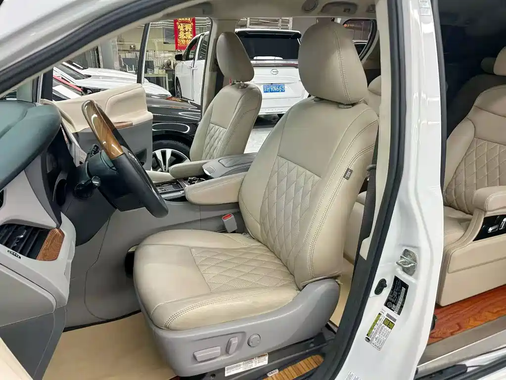 Toyota Sienna — миниатюра 15
