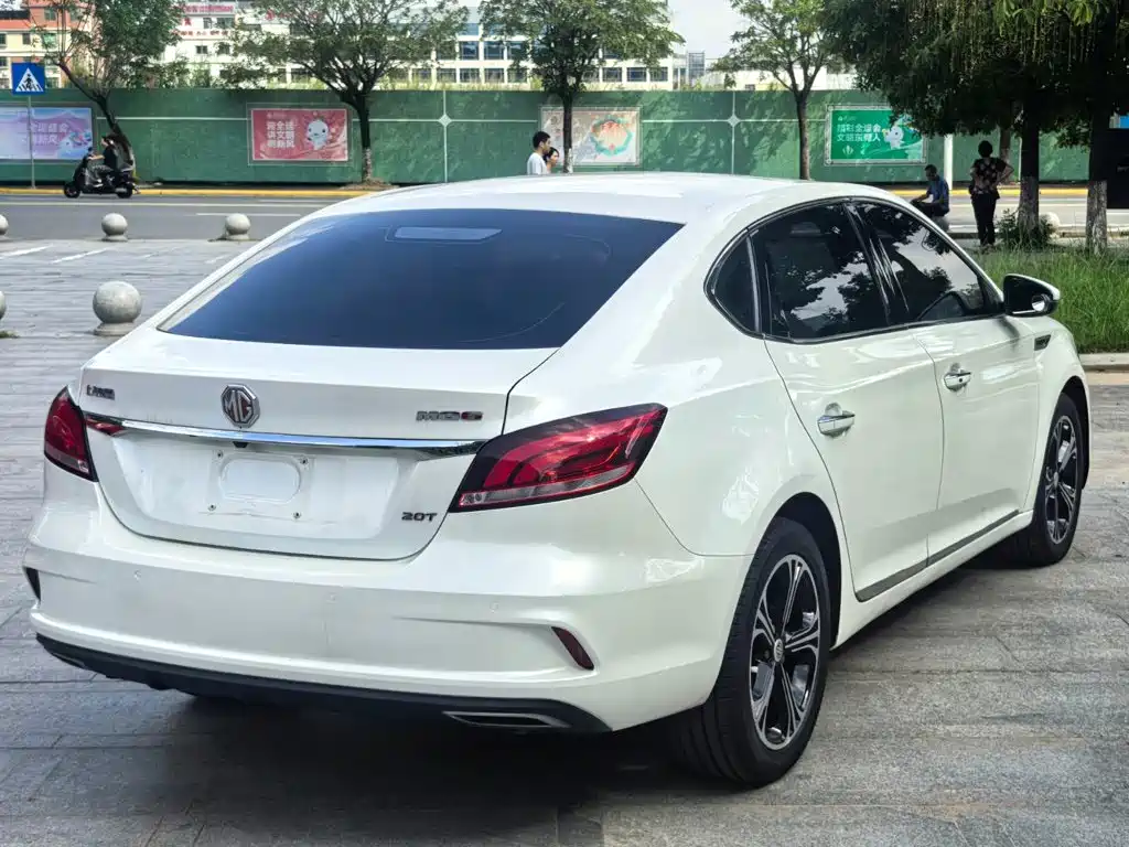 MG MG6 — миниатюра 4