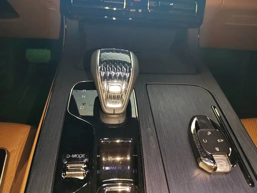 GAC Motor Trumpchi ES9 — миниатюра 14