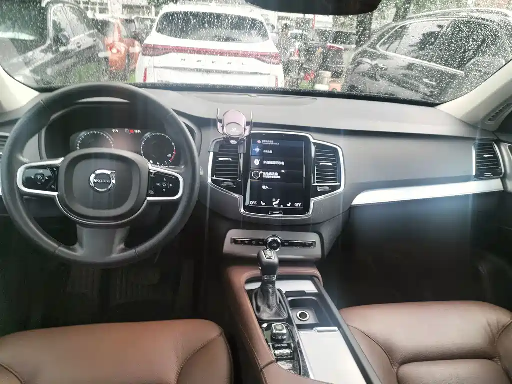 Volvo XC90 — миниатюра 11