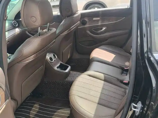 Mercedes-Benz E-Class — миниатюра 5