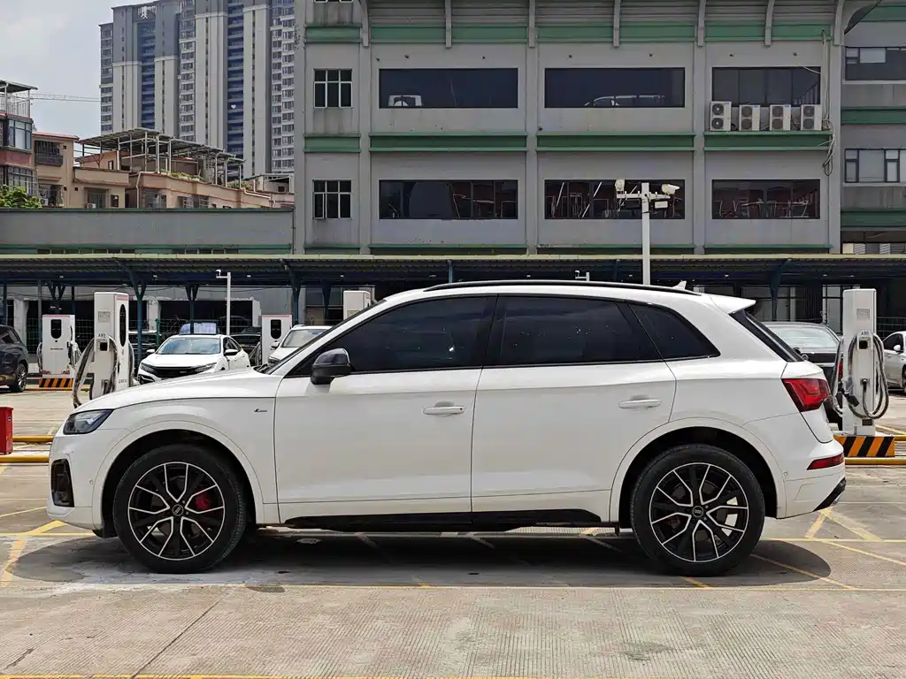 Audi Q5L — миниатюра 7