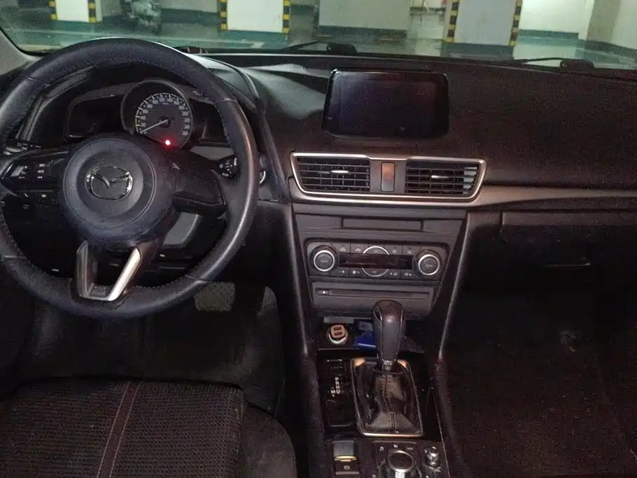 Mazda 3 Axela — миниатюра 12