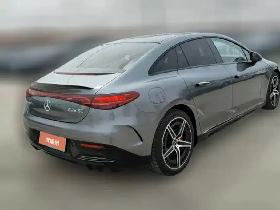 Mercedes-Benz EQE AMG — миниатюра 9