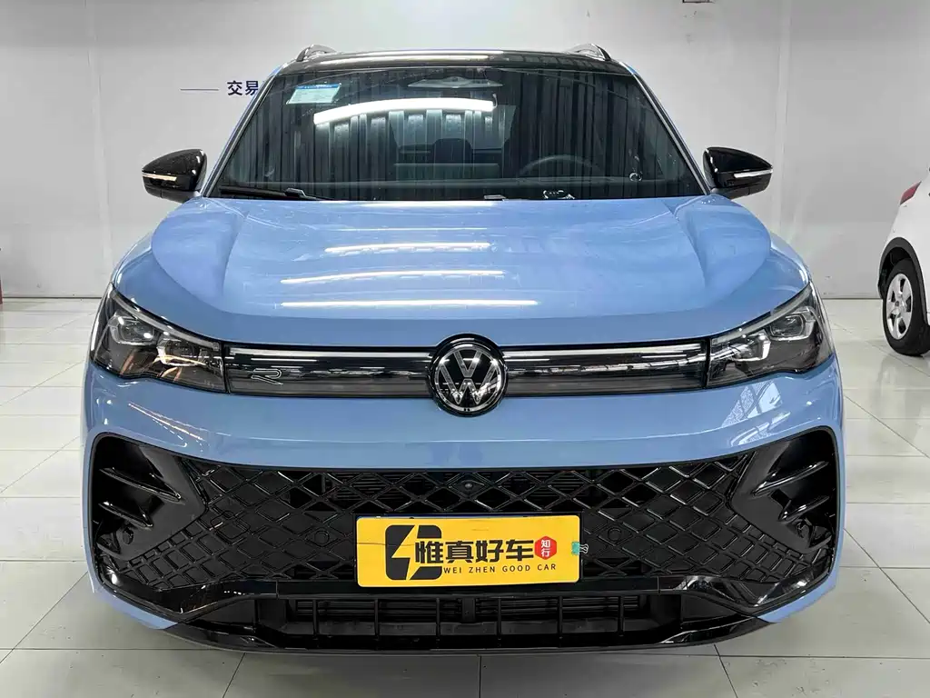 Volkswagen Tiguan L — миниатюра 2