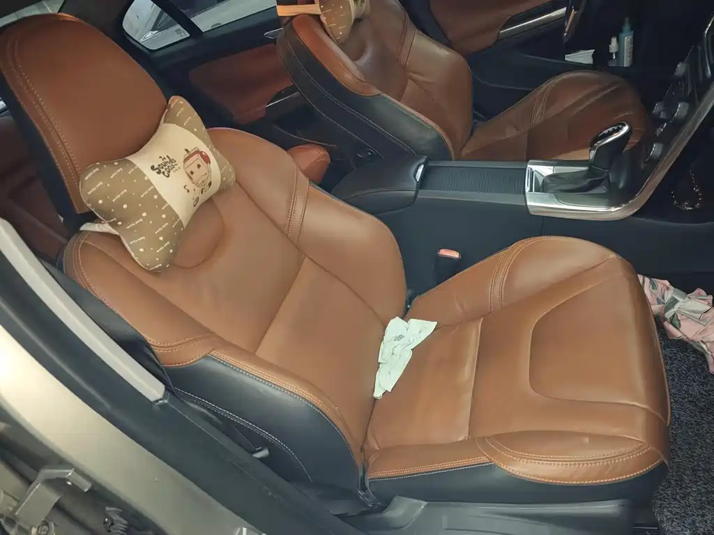 Volvo S60 (Import) — миниатюра 12