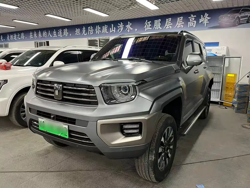 TANK TANK 700 NEW ENERGY