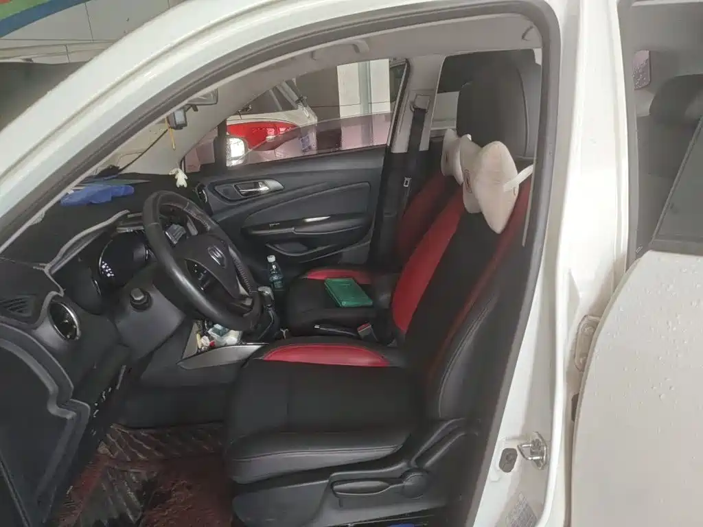 Changan CS15 — миниатюра 14