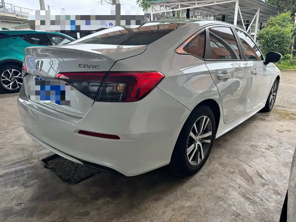 Honda Civic — миниатюра 10