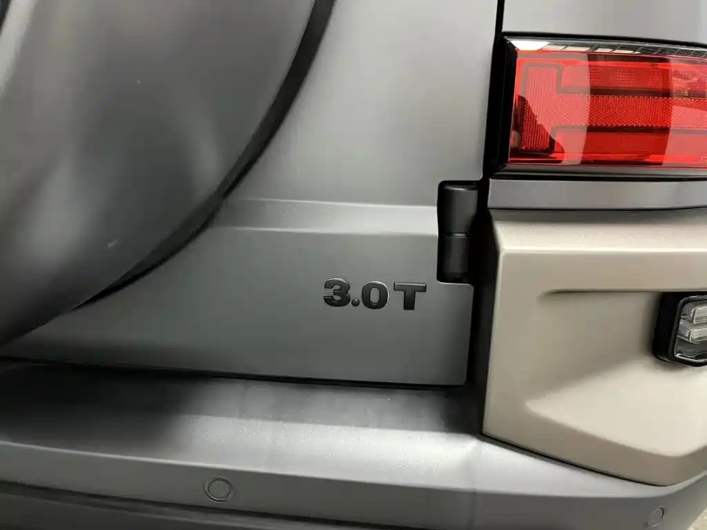 TANK TANK 700 NEW ENERGY