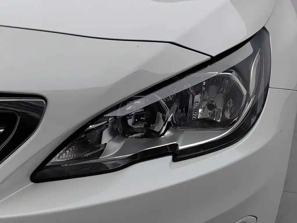 Peugeot 408 — миниатюра 7