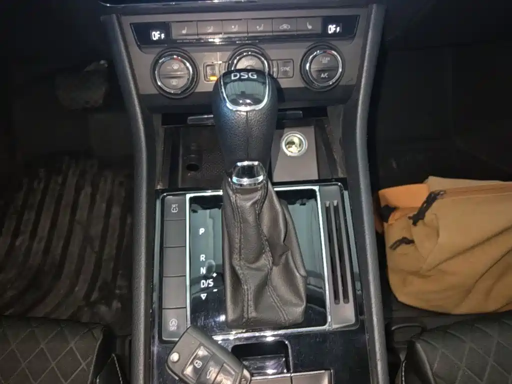 Skoda Superb — миниатюра 14