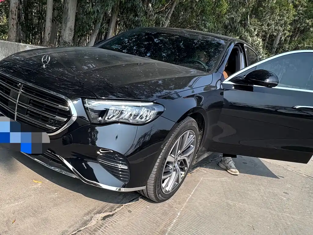 Mercedes-Benz E-Class 2025
