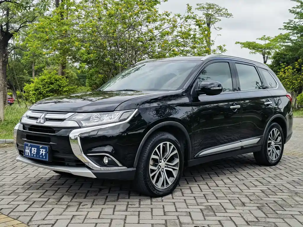 Mitsubishi Outlander 2017