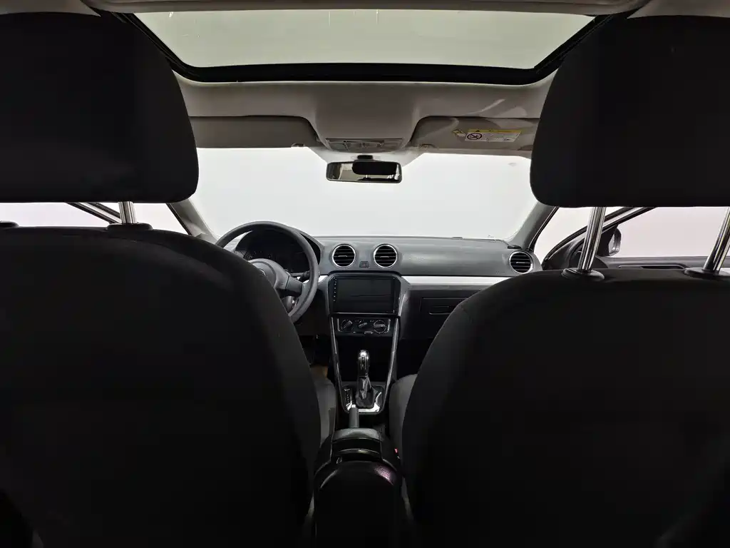 Volkswagen Jetta — миниатюра 10