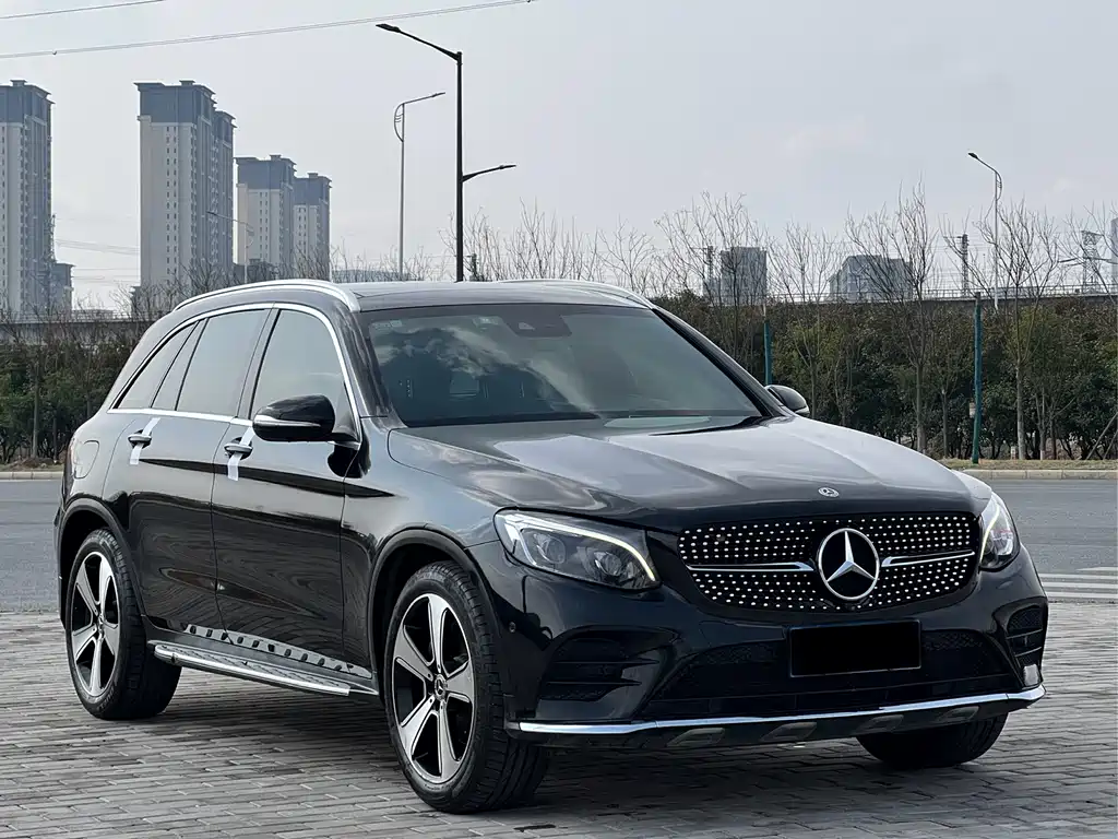 MERCEDES-BENZ GLC