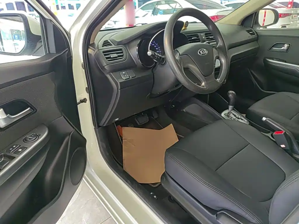 Kia K2 — миниатюра 16