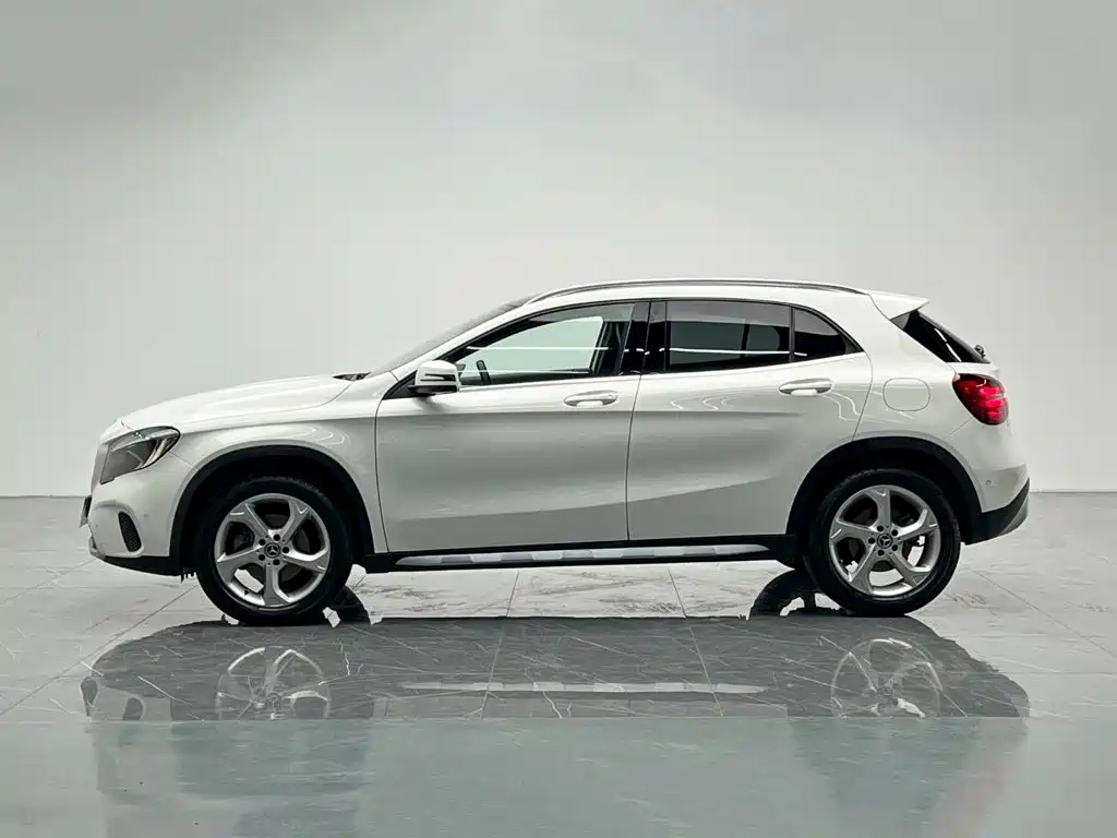 Mercedes-Benz GLA — миниатюра 3