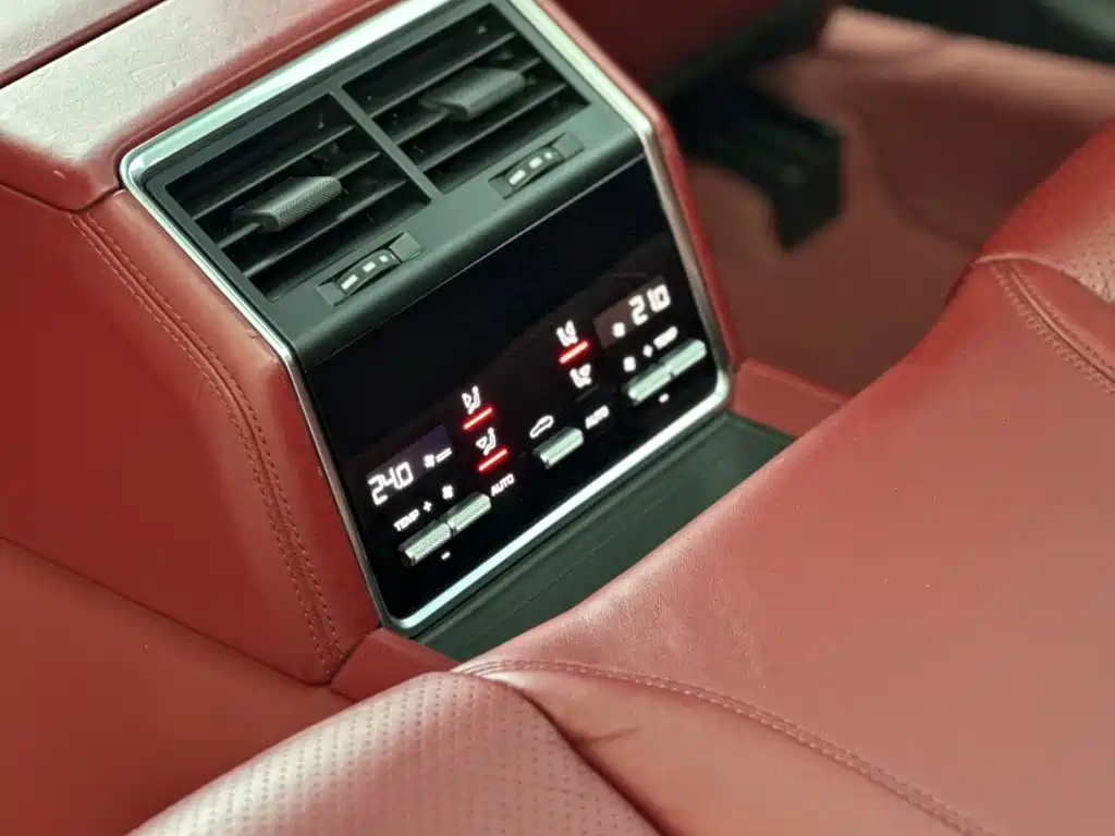 Porsche Panamera — миниатюра 16
