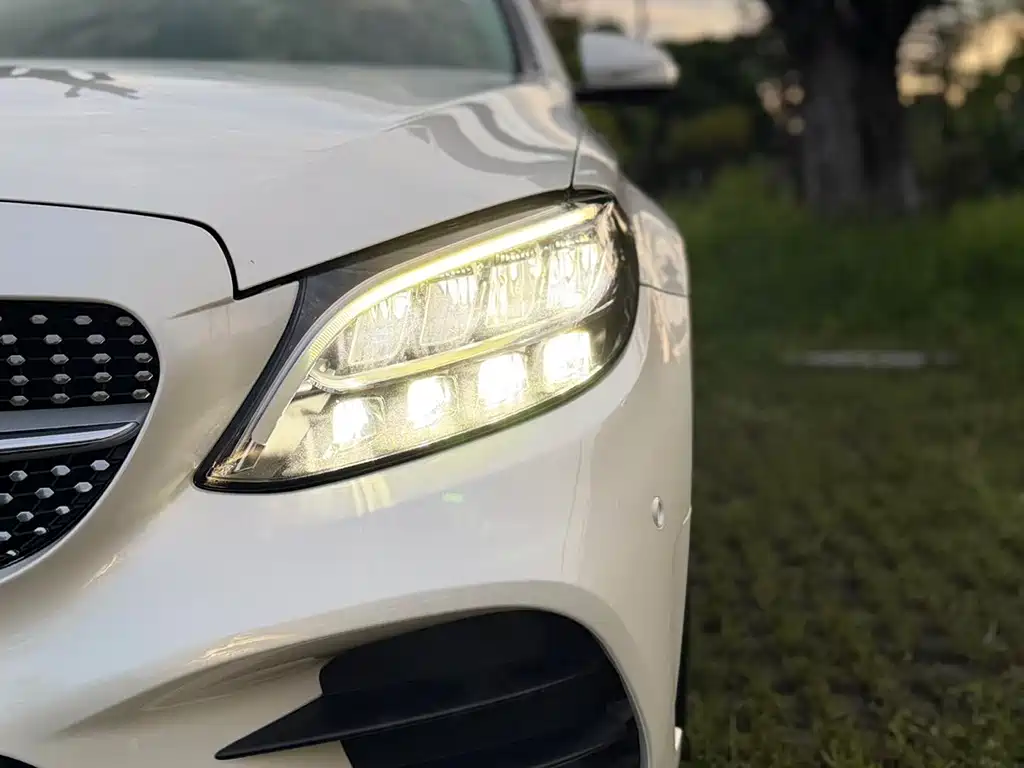 Mercedes-Benz C-Class — миниатюра 5