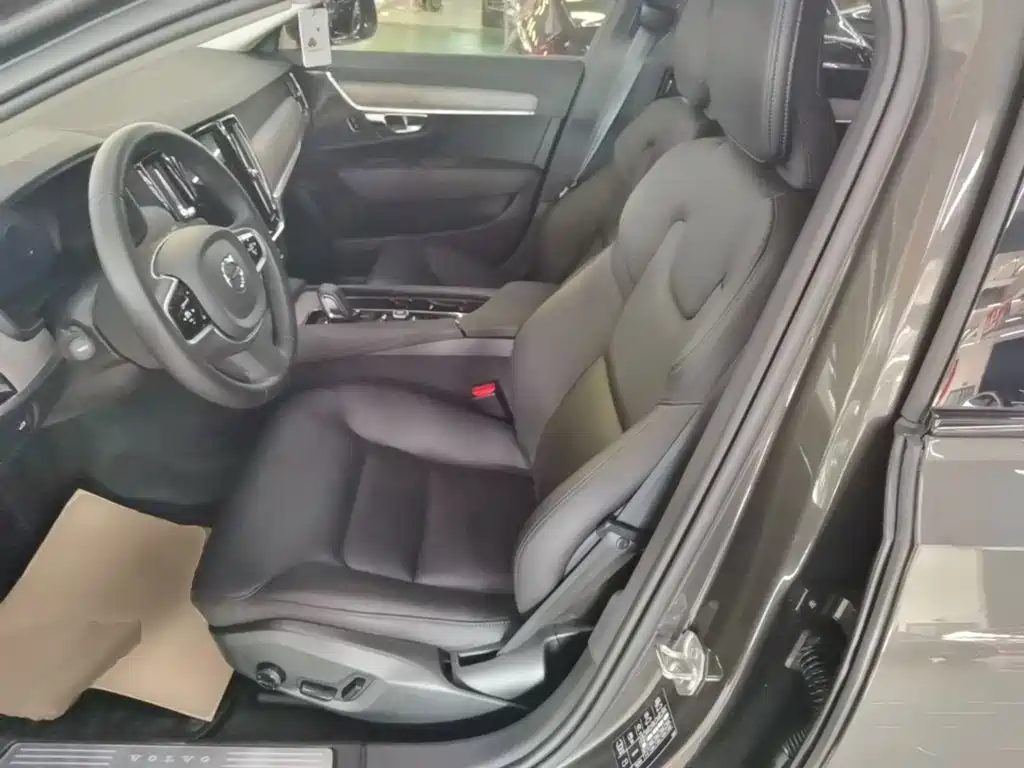 Volvo V90 — миниатюра 15