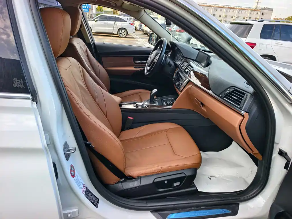BMW 3 Series — миниатюра 15