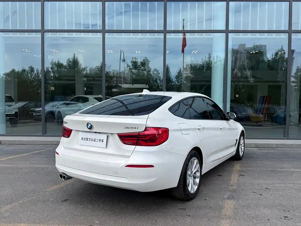 BMW 3 Series GT — миниатюра 7