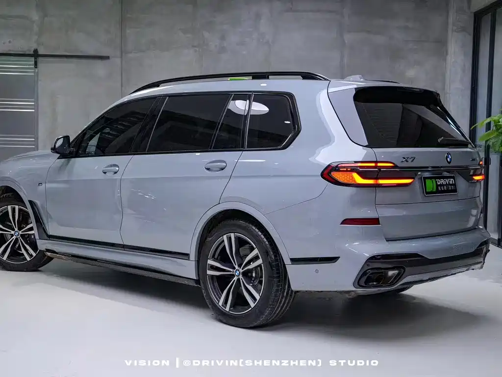 BMW X7 — миниатюра 2