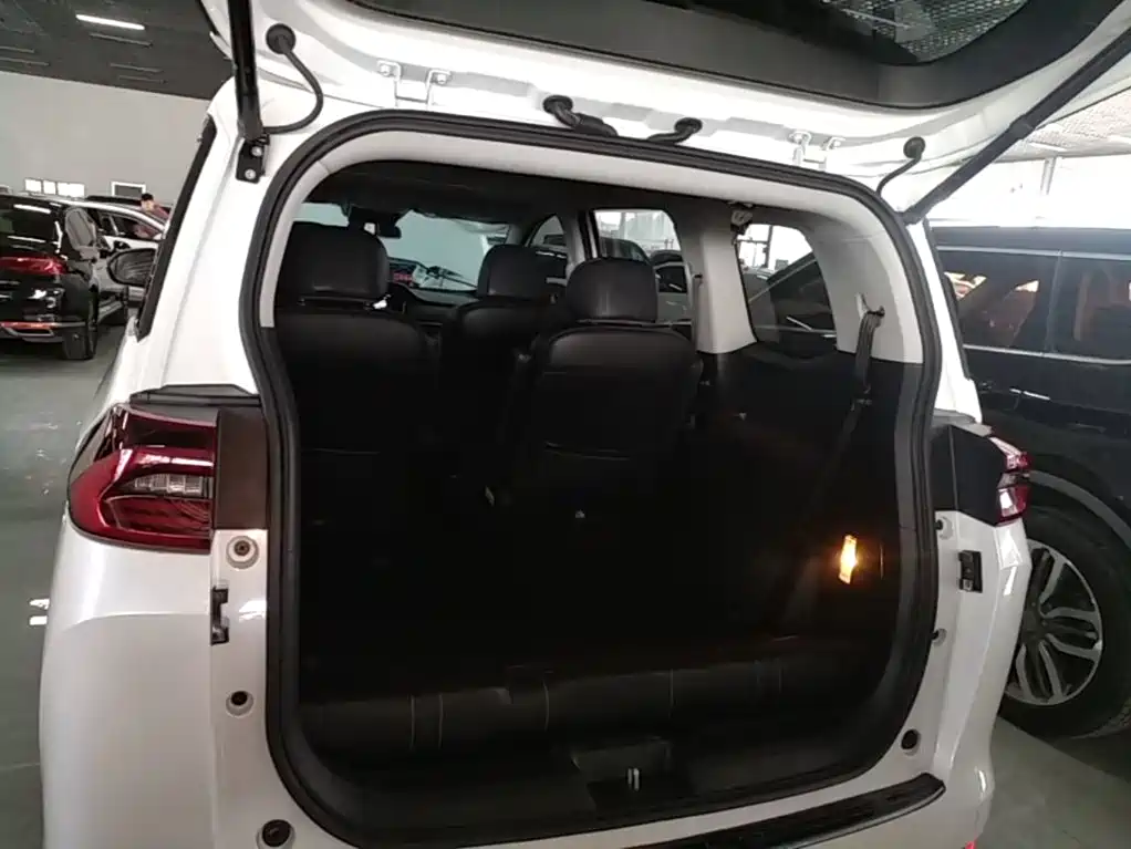 GAC Motor Trumpchi M6 — миниатюра 19