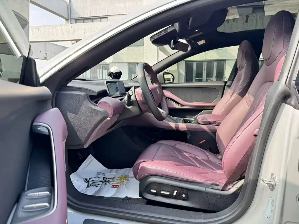 NIO ET5T — миниатюра 2