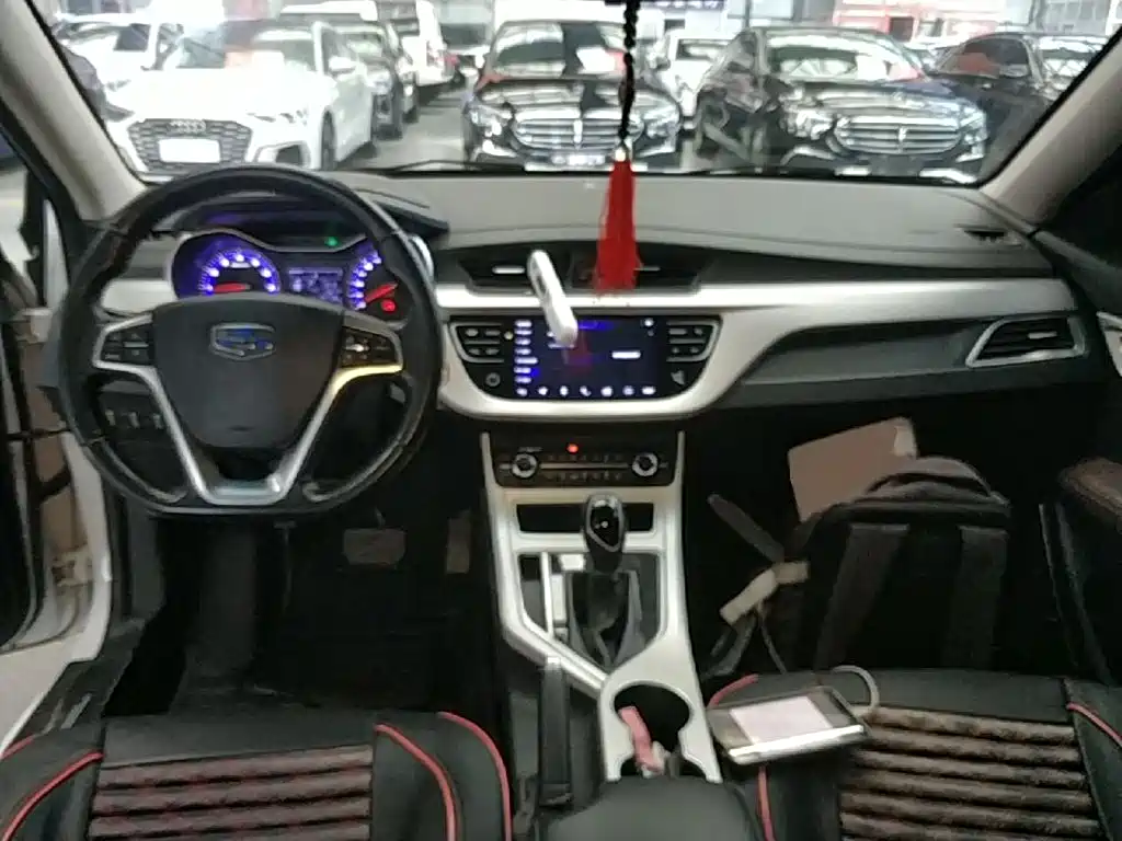 Geely Vision — миниатюра 10