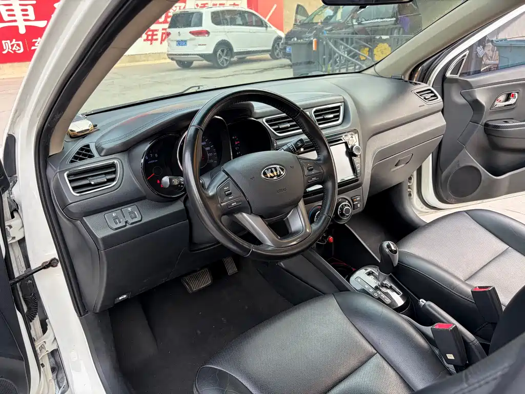 Kia K2 2012 1.6L AT Premium