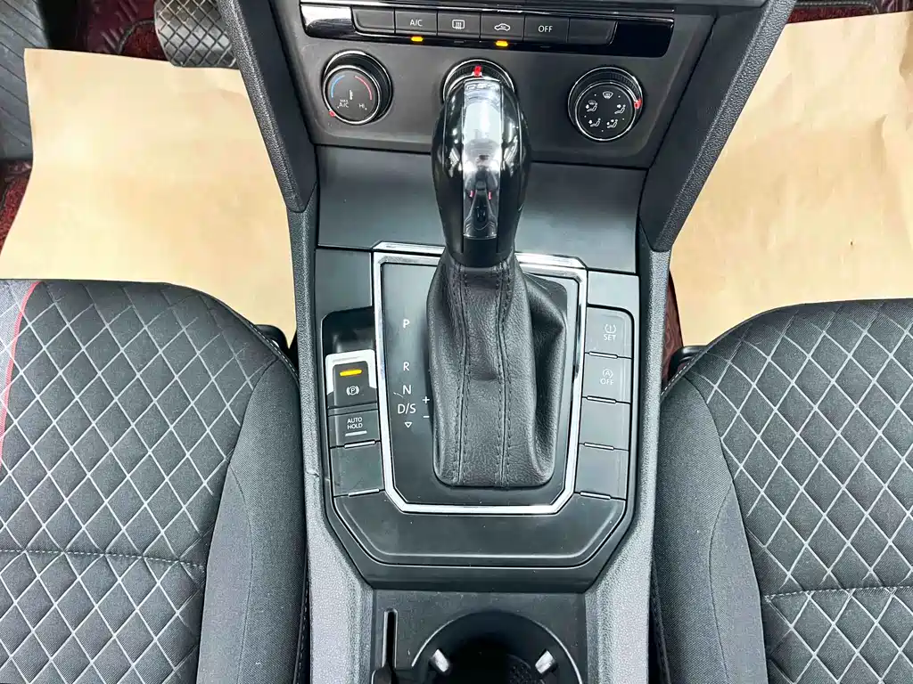 Volkswagen Lamando — миниатюра 12