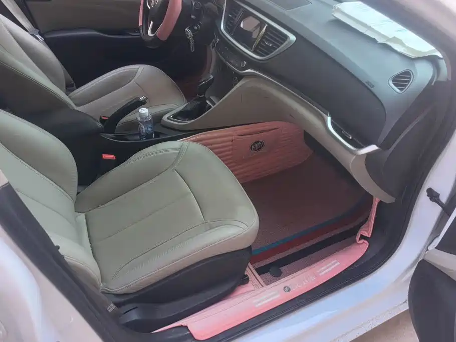 Buick Excelle — миниатюра 8