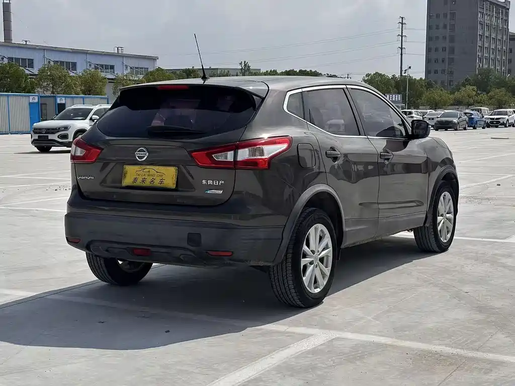 Nissan Qashqai 2.0L CVT Elite Edition, фото 8