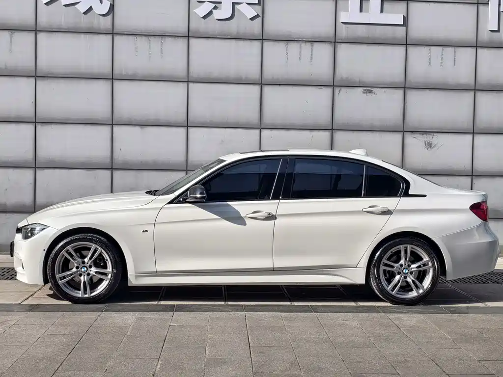 BMW 3 Series — миниатюра 11