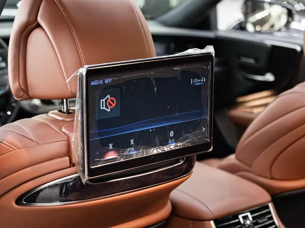 Lexus LS — миниатюра 18