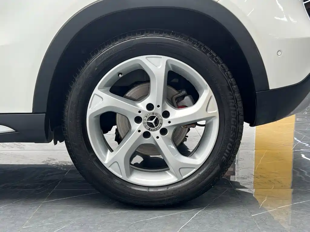 Mercedes-Benz GLA — миниатюра 24