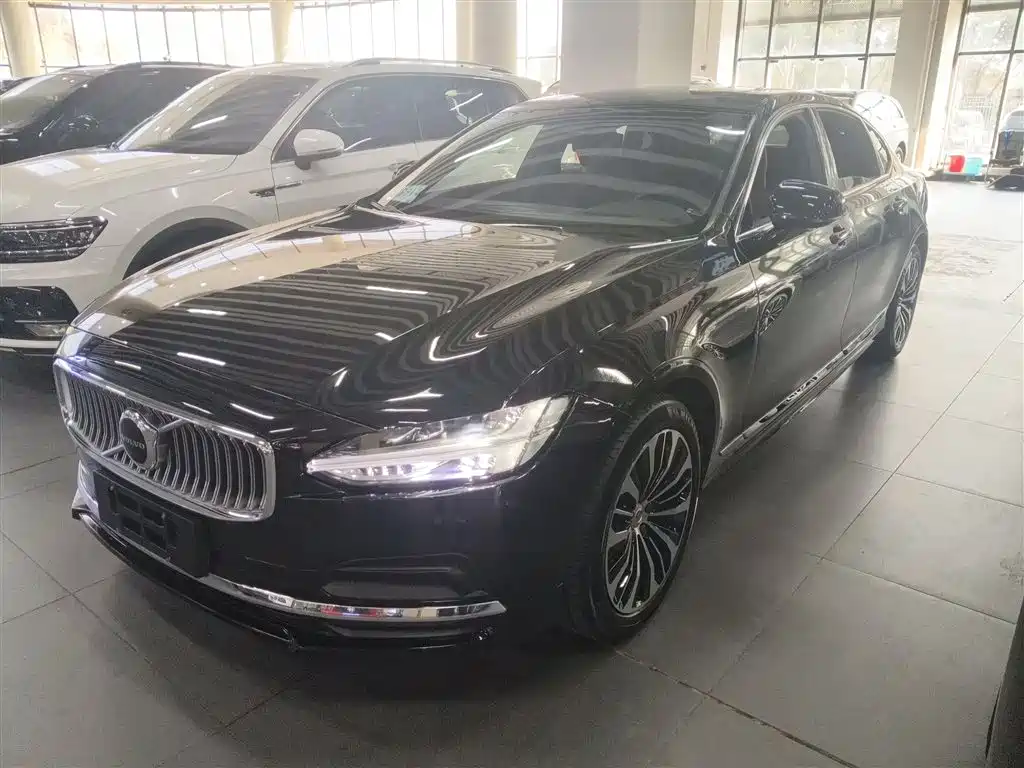 Volvo S90 2024