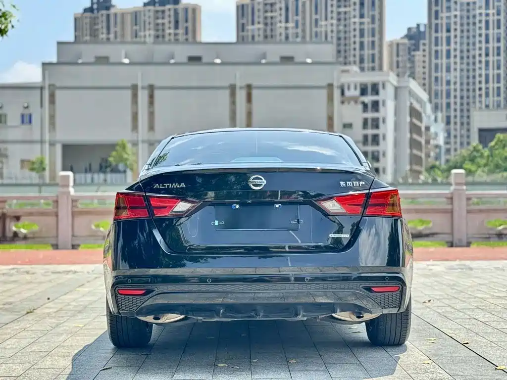 Nissan Teana — миниатюра 5