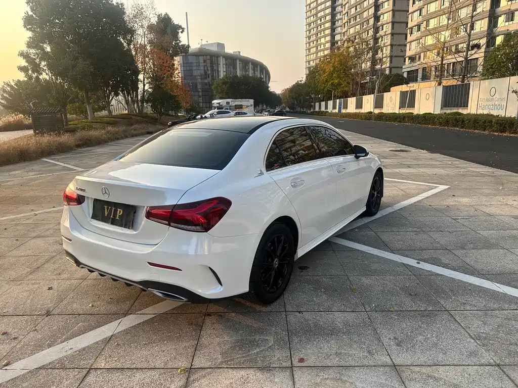 MERCEDES-BENZ A CLASS