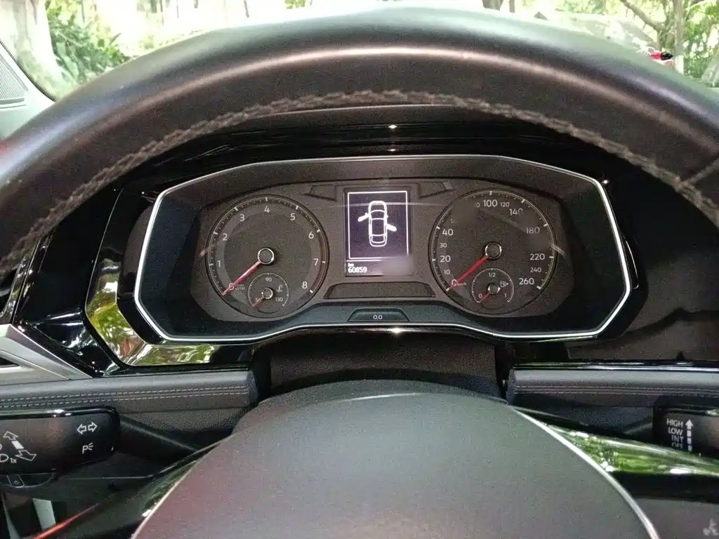 Volkswagen Sagitar — миниатюра 4