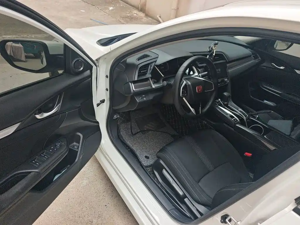 Honda Civic — миниатюра 14