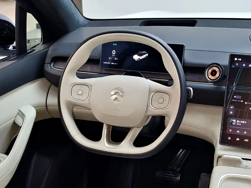 NIO ES6 — миниатюра 10