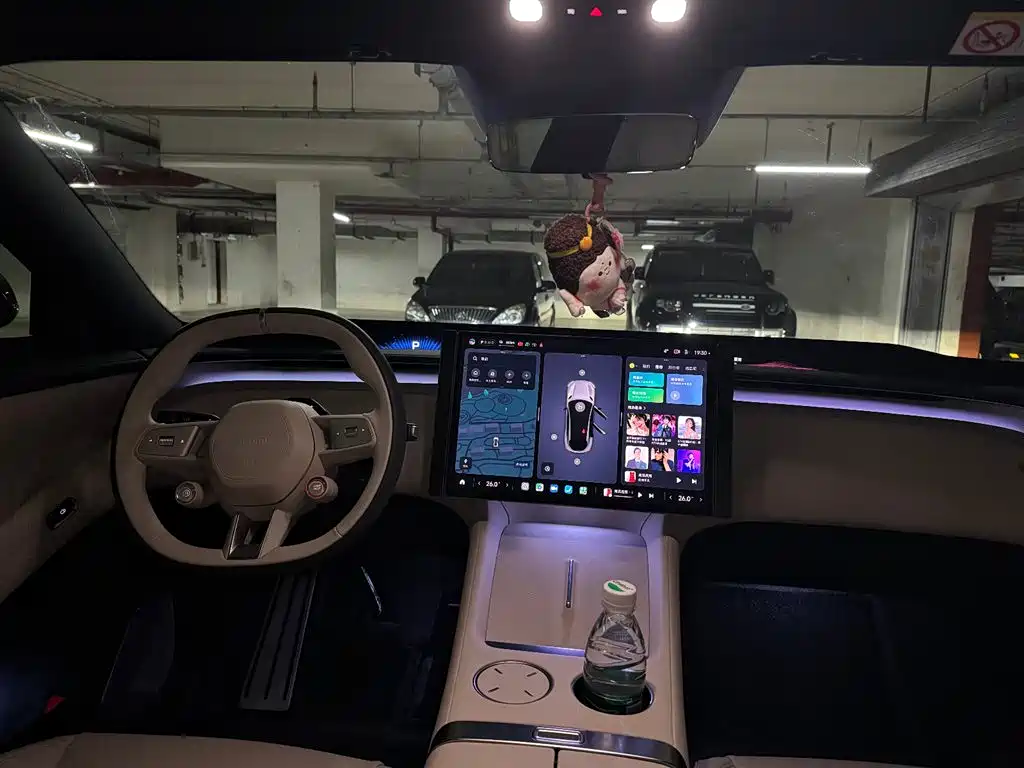 XIAOMI CAR XIAOMI YU7