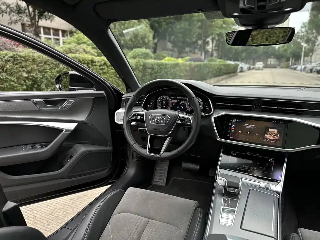 Audi A6L 2024 40 TFSI Luxury