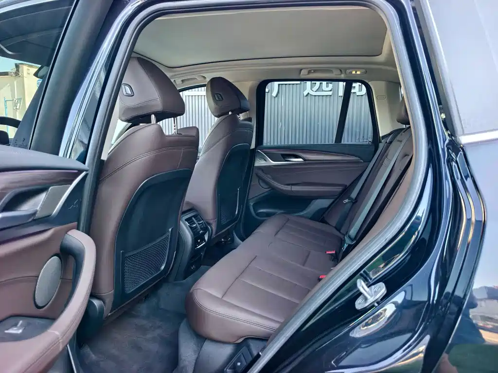 BMW X3 — миниатюра 15