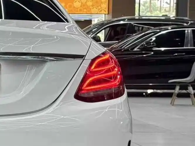 Mercedes-Benz C-Class — миниатюра 13